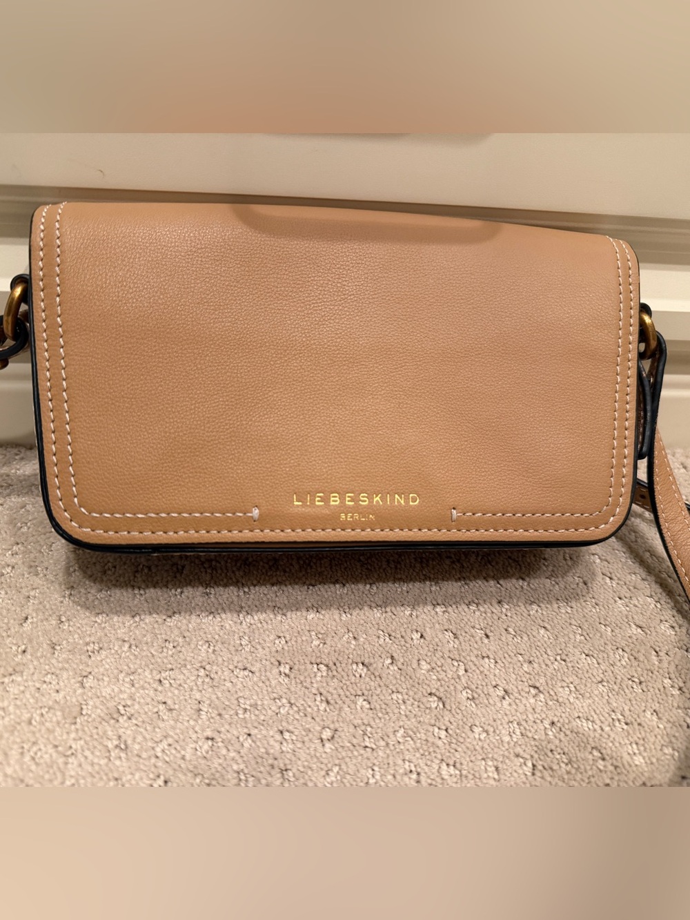 Liebeskind Tan Leather Crossbody with Gold Logo - Picture 9 of 9